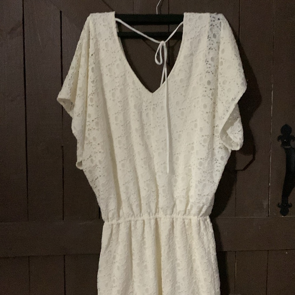 Moda International- slightly used woman’s dress - Picture 4 of 5